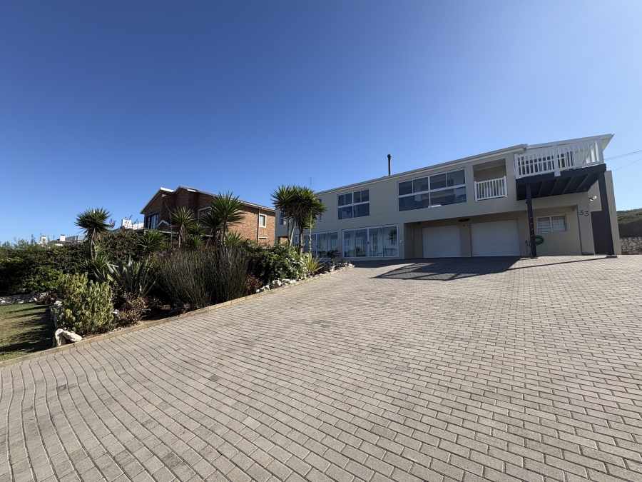 4 Bedroom Property for Sale in Pearl Bay Western Cape